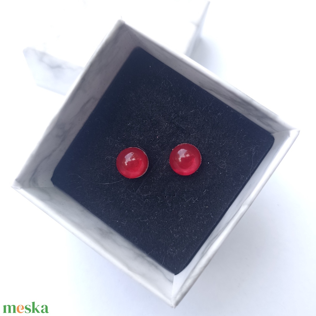 Magenta mini beszúrós epoxi fülbevaló - ékszer - fülbevaló - pötty fülbevaló - Meska.hu Magenta mini beszúrós epoxi fülbevaló - ékszer - fülbevaló - pötty fülbevaló - Meska.hu