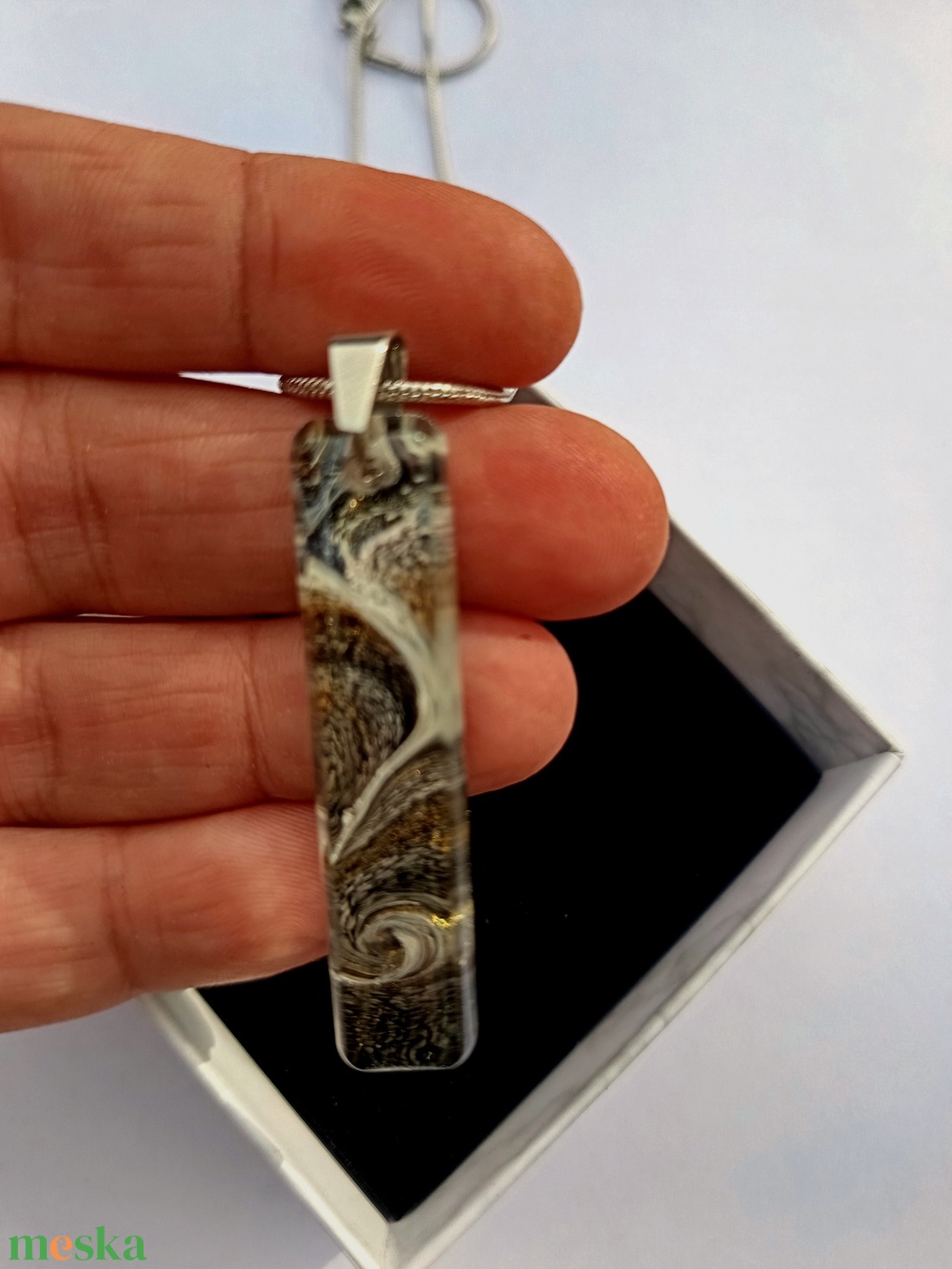 Ezüstös pálcika epoxi medálos nyaklánc - ékszer - nyaklánc - medálos nyaklánc - Meska.hu