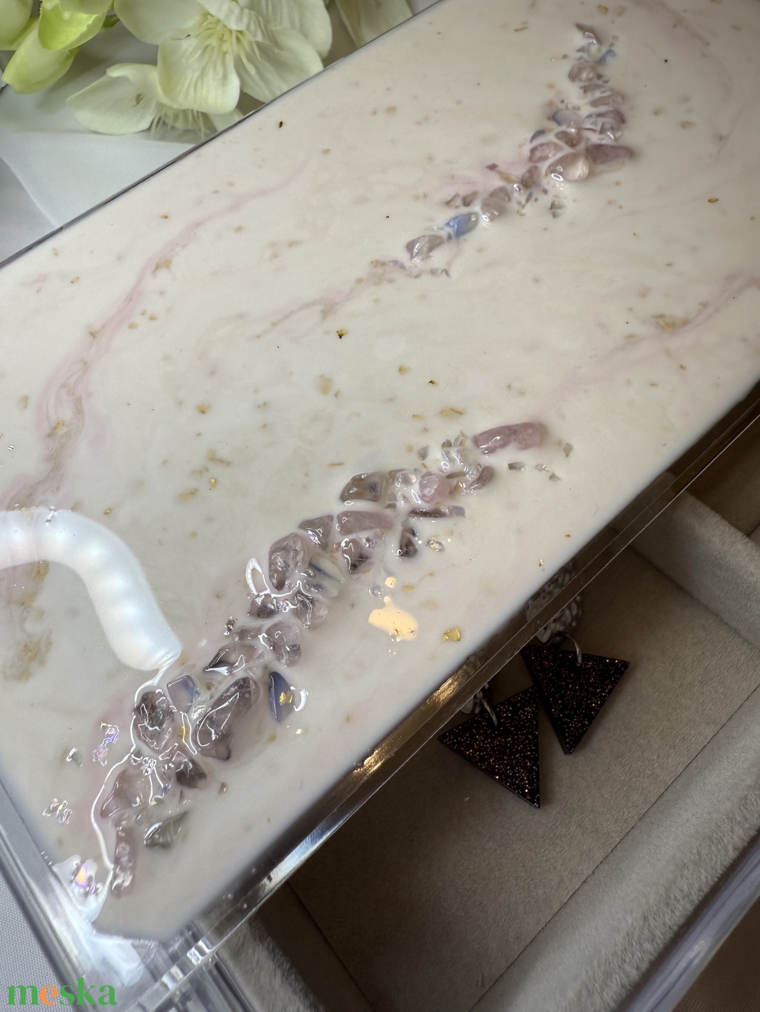 Epoxy ékszertartó doboz ásványokkal - ékszer - ékszertartó - ékszerdoboz - Meska.hu Epoxy ékszertartó doboz ásványokkal - ékszer - ékszertartó - ékszerdoboz - Meska.hu