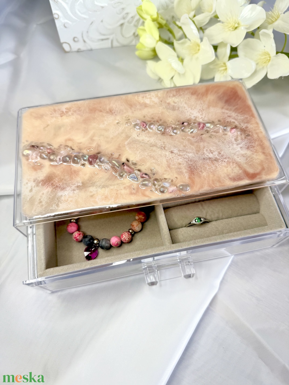 Epoxy ékszertartó doboz ásványokkal - ékszer - ékszertartó - ékszerdoboz - Meska.hu