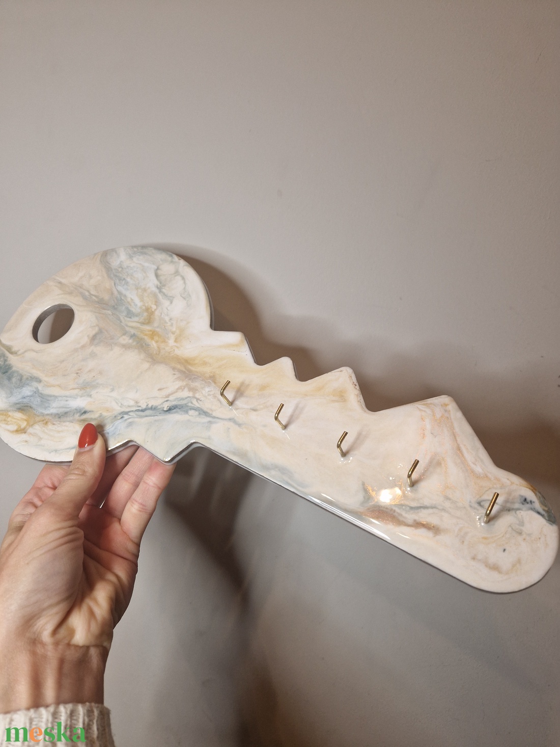 Kulcs alakú epoxy fali kulcstartó - otthon & életmód - dekoráció - fali és függő dekoráció - fali kulcstartó - Meska.hu Kulcs alakú epoxy fali kulcstartó - otthon & életmód - dekoráció - fali és függő dekoráció - fali kulcstartó - Meska.hu