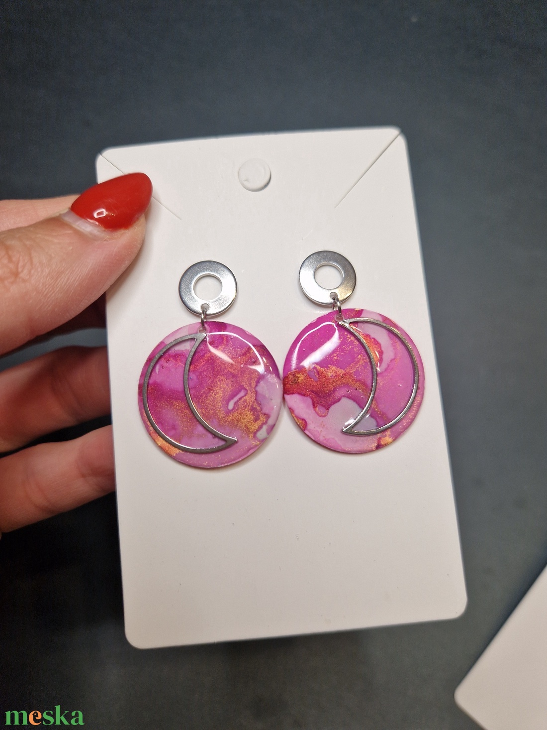 Arany pink epoxy nemesacél fülbevaló - ékszer - fülbevaló - lógó fülbevaló - Meska.hu Arany pink epoxy nemesacél fülbevaló - ékszer - fülbevaló - lógó fülbevaló - Meska.hu