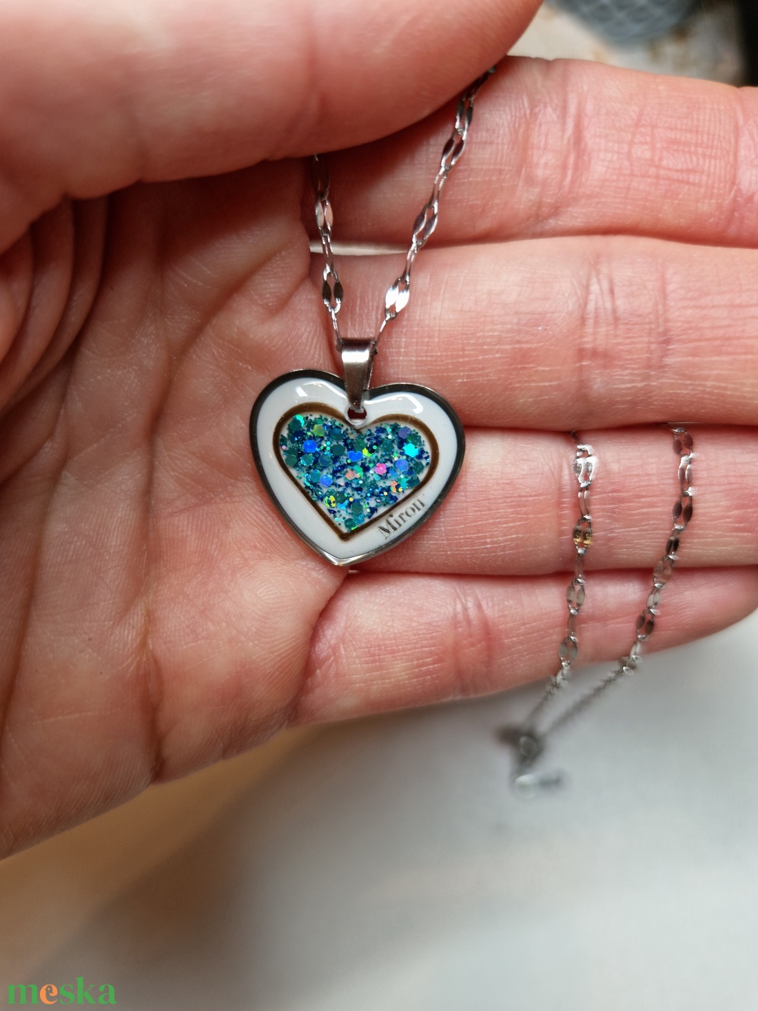 Hajtincses szív emlékőrző nemesacél nyaklánc - ékszer - ékszerszett - Meska.hu