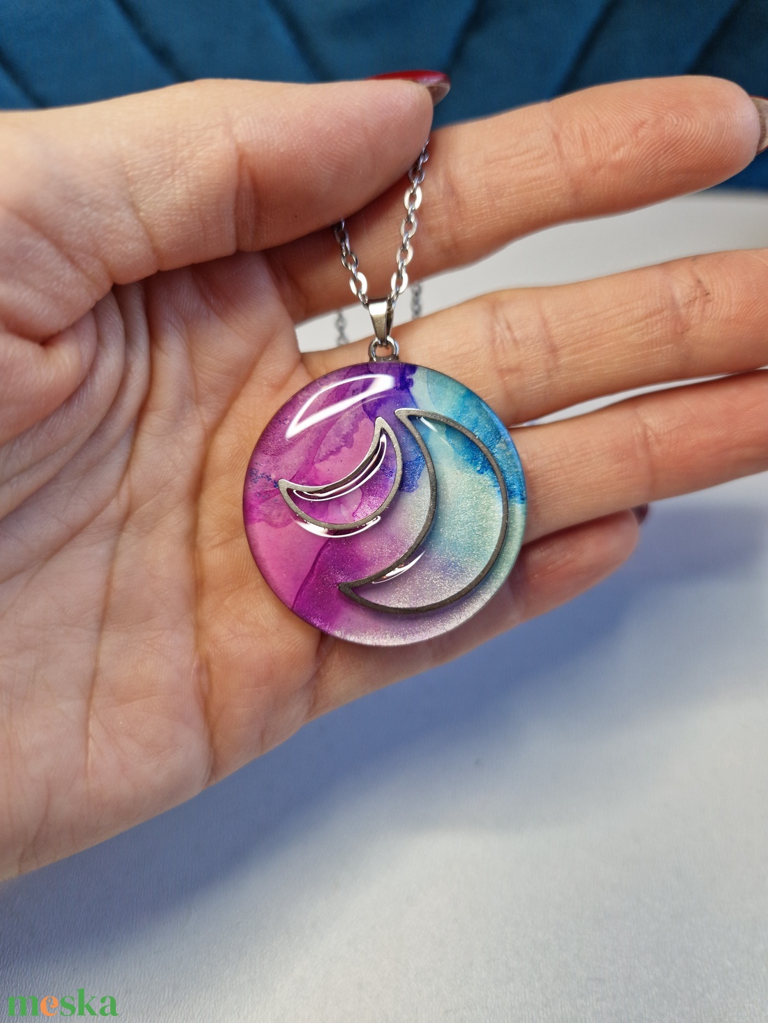 Misztikus holdas nemesacél epoxy nyaklánc - ékszer - nyaklánc - medálos nyaklánc - Meska.hu