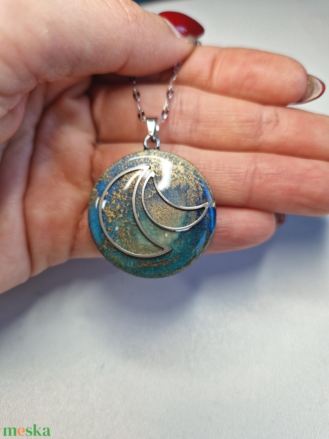 2 oldalas holdas nemesacél epoxy nyaklánc - ékszer - nyaklánc - medálos nyaklánc - Meska.hu