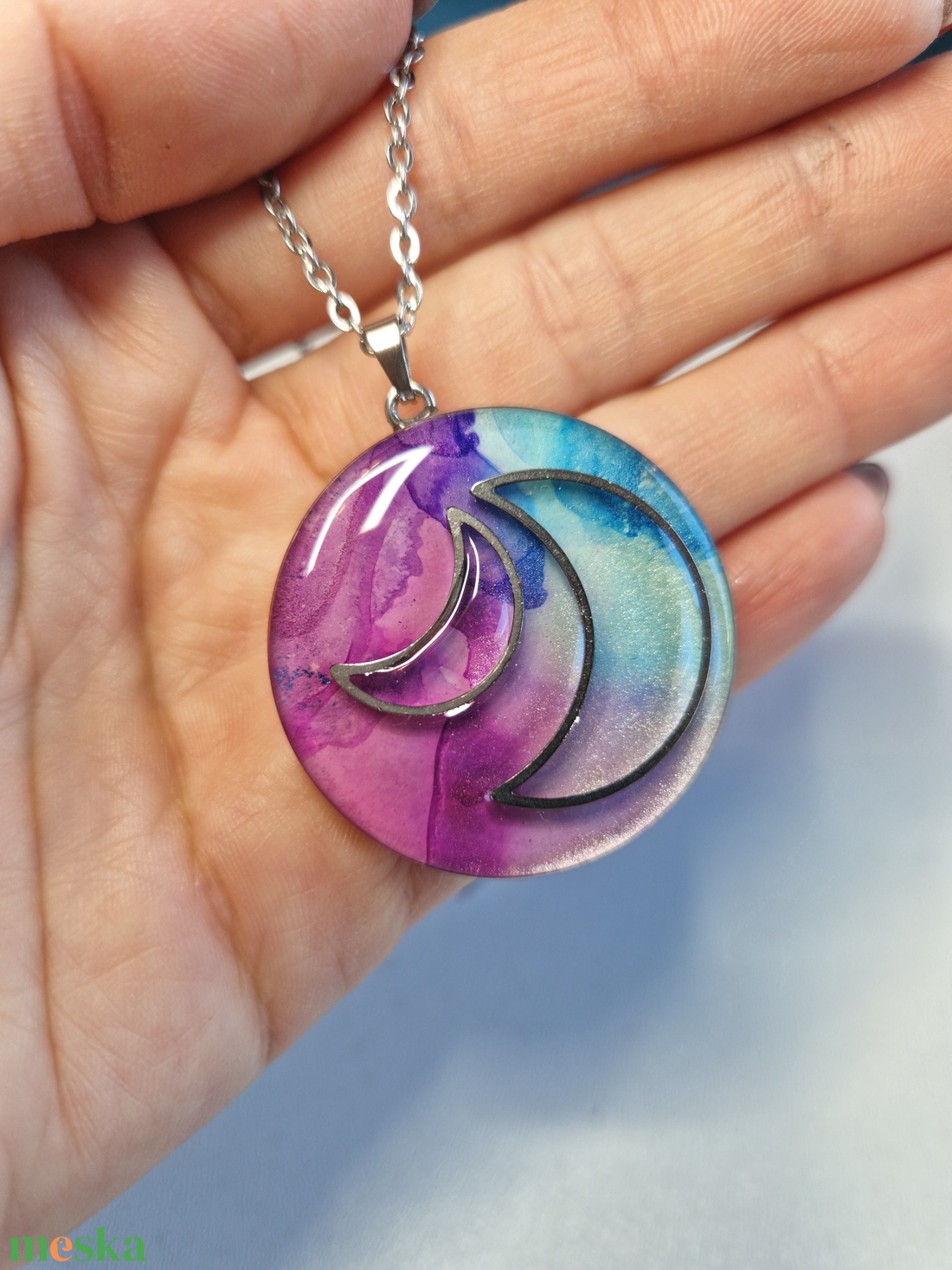 Misztikus holdas nemesacél epoxy nyaklánc - ékszer - nyaklánc - medálos nyaklánc - Meska.hu