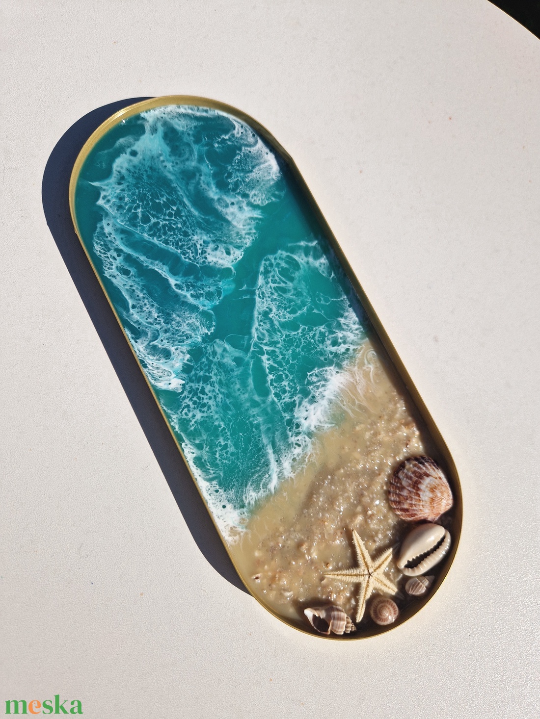 Arany fém tálca tengerhatású epoxyval  - otthon & életmód - dekoráció - asztal és polc dekoráció - dekorációs tál, tartó - Meska.hu