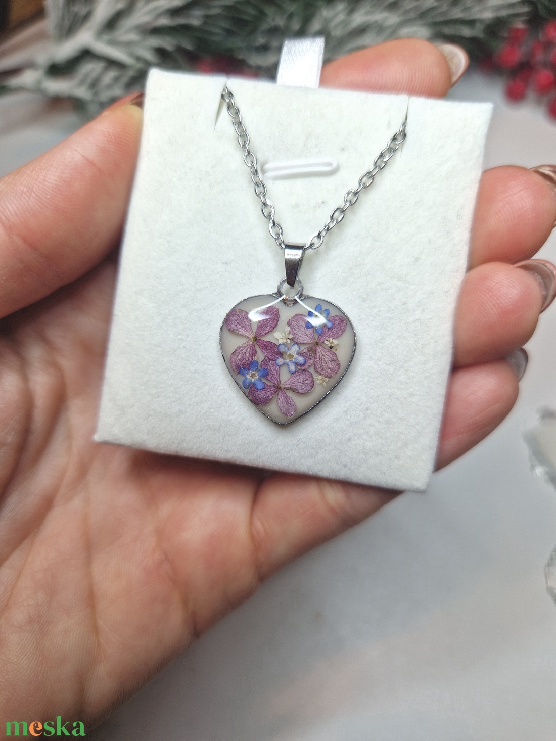 Nemesacél nyaklánc virágokkal - ékszer - nyaklánc - medálos nyaklánc - Meska.hu