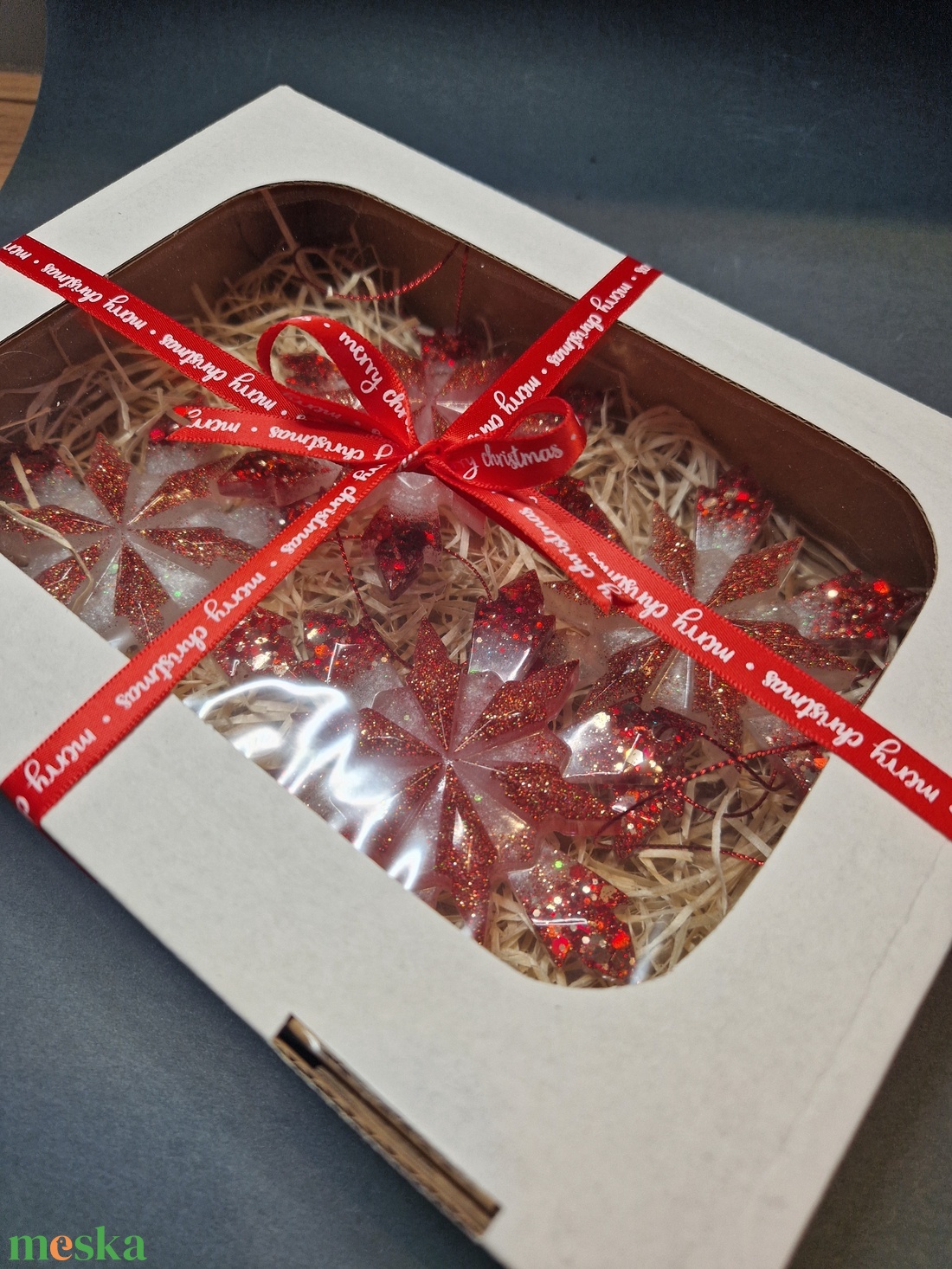 2db autós karácsonyfadísz piros-zöld - karácsony - karácsonyi lakásdekoráció - karácsonyfadíszek - Meska.hu