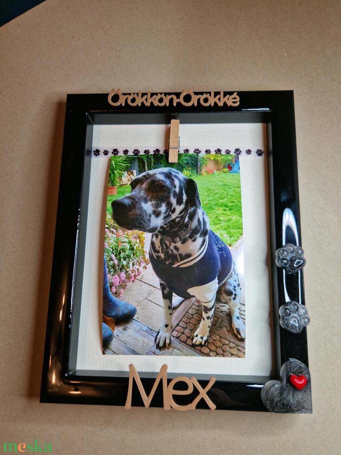 Fekete emlékőrző képkeret szőrtinccsel - baba - mama - babaemlékek - baba emlékőrző - Meska.hu