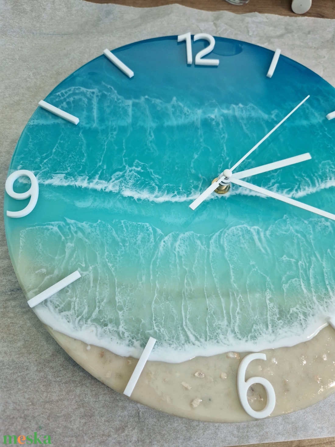 Epoxy tengerpart hatású falióra 30cm - otthon & életmód - dekoráció - fali és függő dekoráció - falióra & óra - Meska.hu