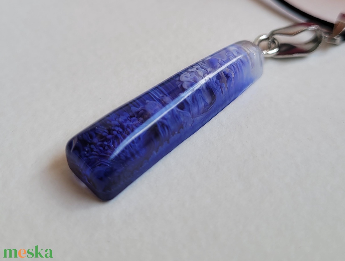 Epoxy medálos nyaklánc - ékszer - nyaklánc - medálos nyaklánc - Meska.hu