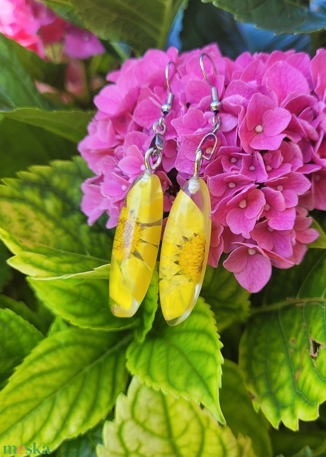 Fülbevaló valódi virágokkal - ékszer - fülbevaló - lógó fülbevaló - Meska.hu