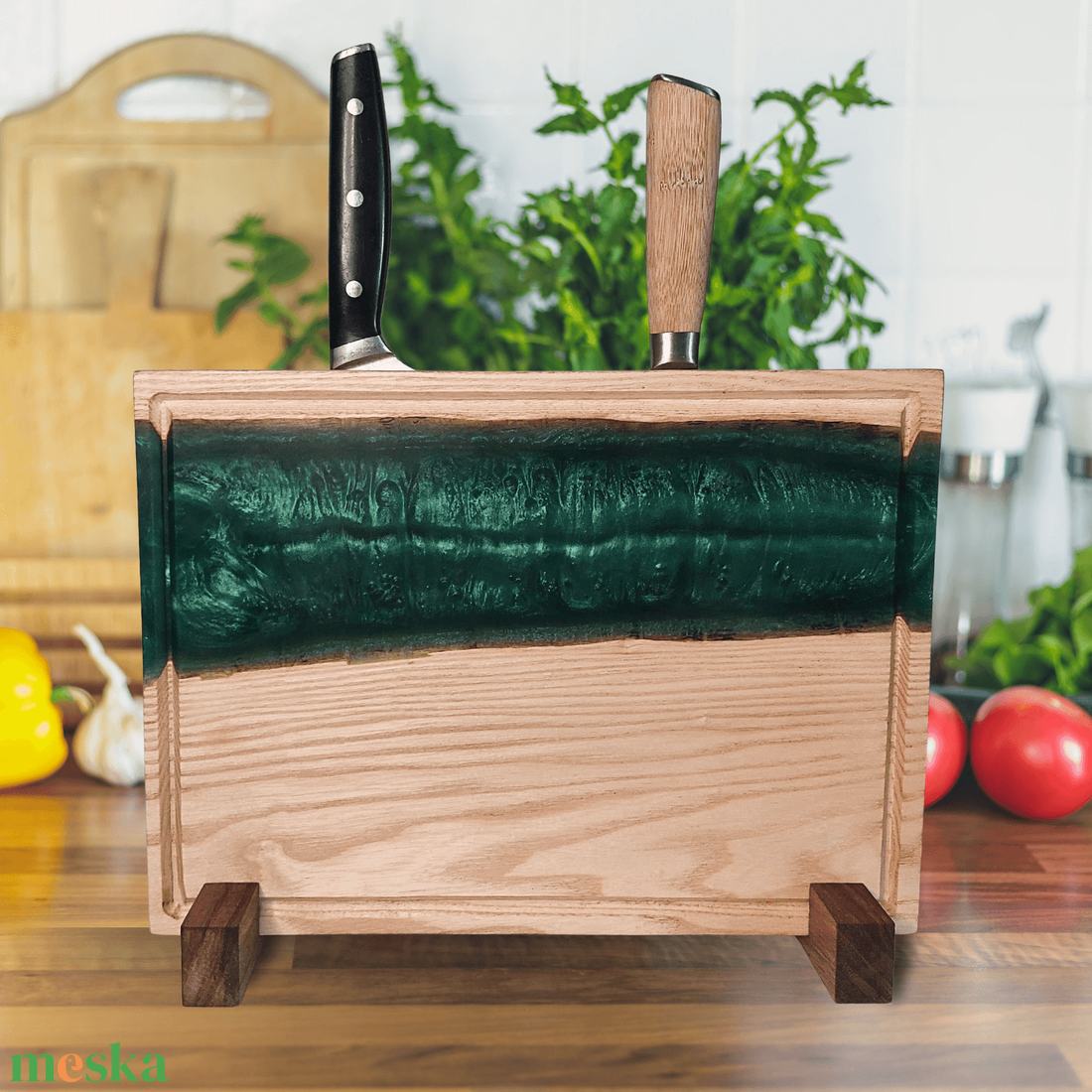 3 az 1-ben prémium kőrisfa vágódeszka, késtartó és tálaló egyben - zöld - otthon & életmód - konyhafelszerelés, tálalás - sütés, főzés - vágódeszka - Meska.hu 3 az 1-ben prémium kőrisfa vágódeszka, késtartó és tálaló egyben - zöld - otthon & életmód - konyhafelszerelés, tálalás - sütés, főzés - vágódeszka - Meska.hu