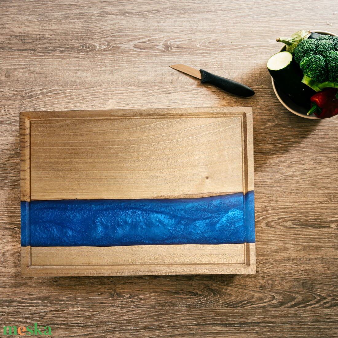 3 az 1-ben prémium vágódeszka, késtartó és tálaló egyben kék - otthon & életmód - konyhafelszerelés, tálalás - sütés, főzés - vágódeszka - Meska.hu 3 az 1-ben prémium vágódeszka, késtartó és tálaló egyben kék - otthon & életmód - konyhafelszerelés, tálalás - sütés, főzés - vágódeszka - Meska.hu