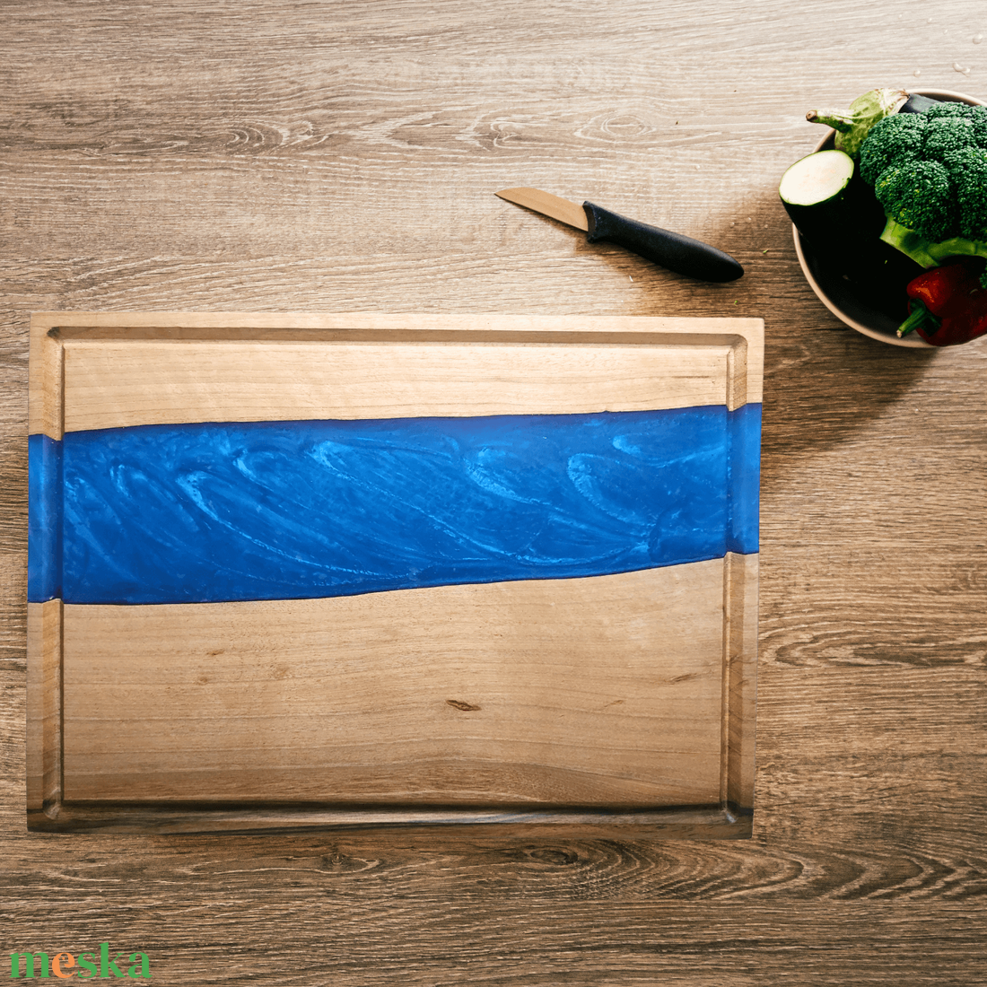 Prémium diófa Vágódeszka/kínáló tálca - kék - otthon & életmód - konyhafelszerelés, tálalás - sütés, főzés - vágódeszka - Meska.hu Prémium diófa Vágódeszka/kínáló tálca - kék - otthon & életmód - konyhafelszerelés, tálalás - sütés, főzés - vágódeszka - Meska.hu