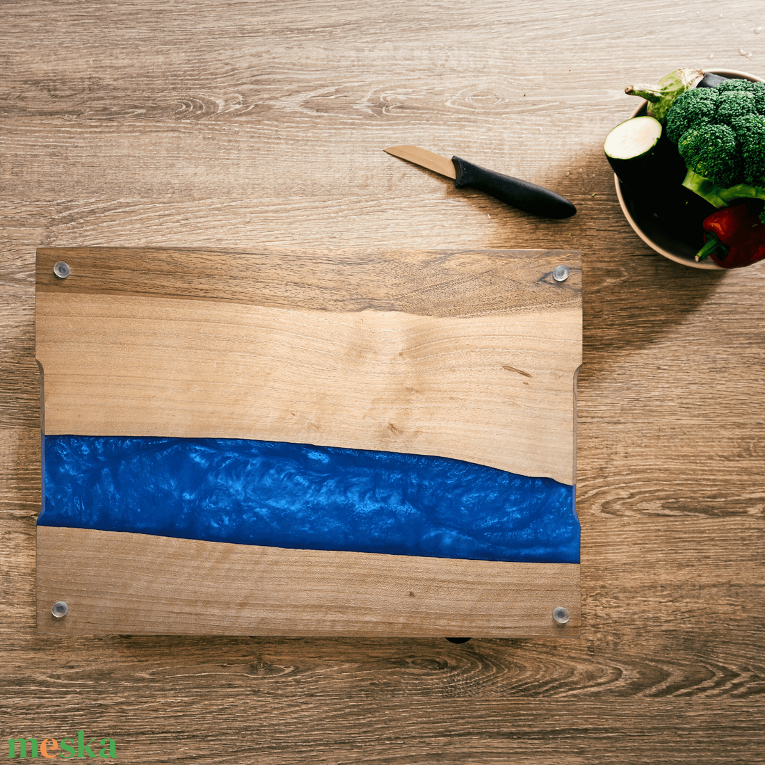 Prémium diófa Vágódeszka/kínáló tálca - kék - otthon & életmód - konyhafelszerelés, tálalás - sütés, főzés - vágódeszka - Meska.hu Prémium diófa Vágódeszka/kínáló tálca - kék - otthon & életmód - konyhafelszerelés, tálalás - sütés, főzés - vágódeszka - Meska.hu