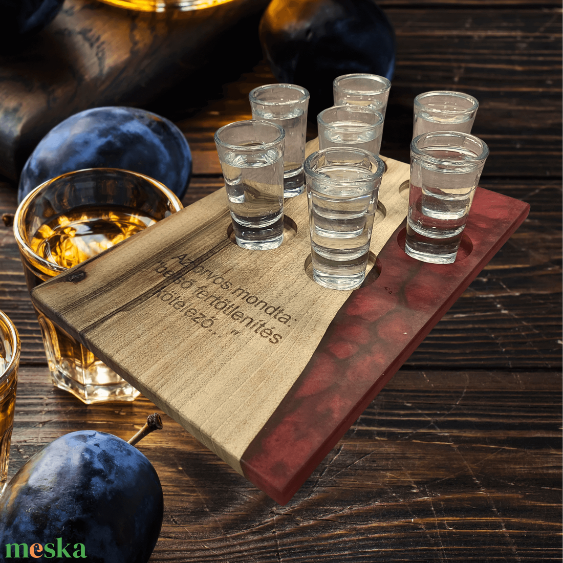 Diófa reggelizőtálca - piros - otthon & életmód - konyhafelszerelés, tálalás - tálalás - tálca - Meska.hu