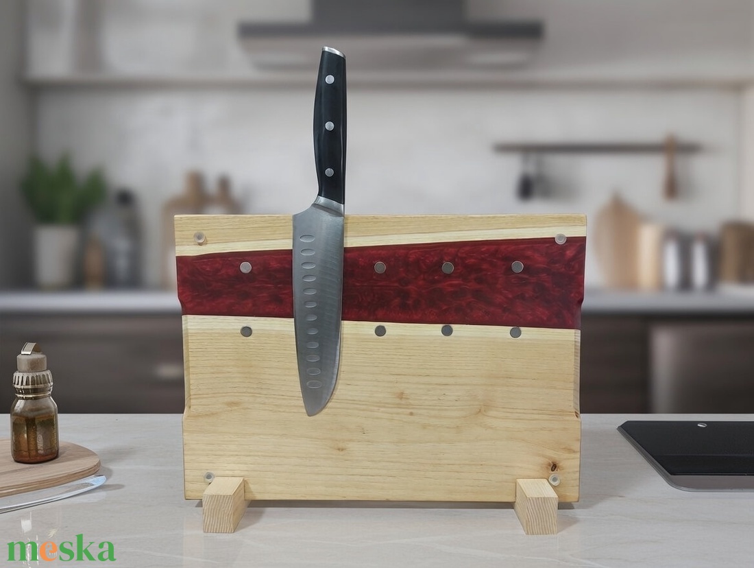 Akácfa mágneses késtartó / tálaló / vágódeszka - Piros - otthon & életmód - konyhafelszerelés, tálalás - sütés, főzés - vágódeszka - Meska.hu