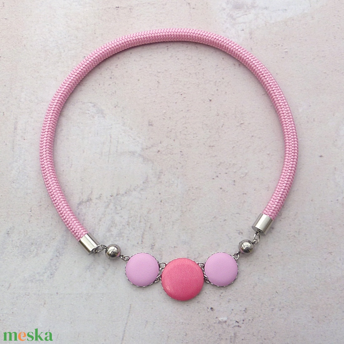 Rózsaszín-pink kötél nyaklánc - ékszer - nyaklánc - medálos nyaklánc - Meska.hu