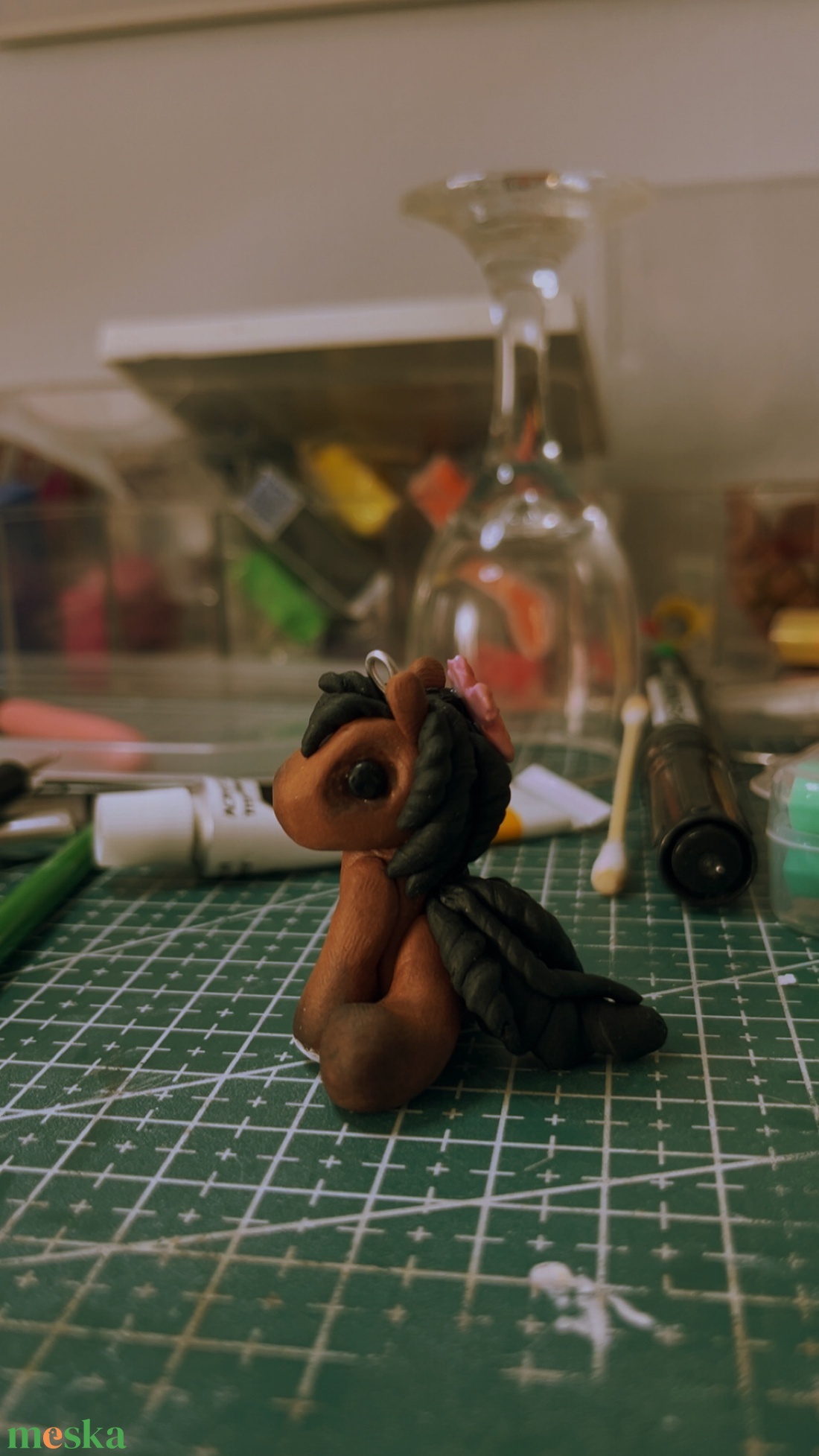 Virágos lovacska kulcstartó - táska & tok - kulcstartó & táskadísz - kulcstartó - Meska.hu