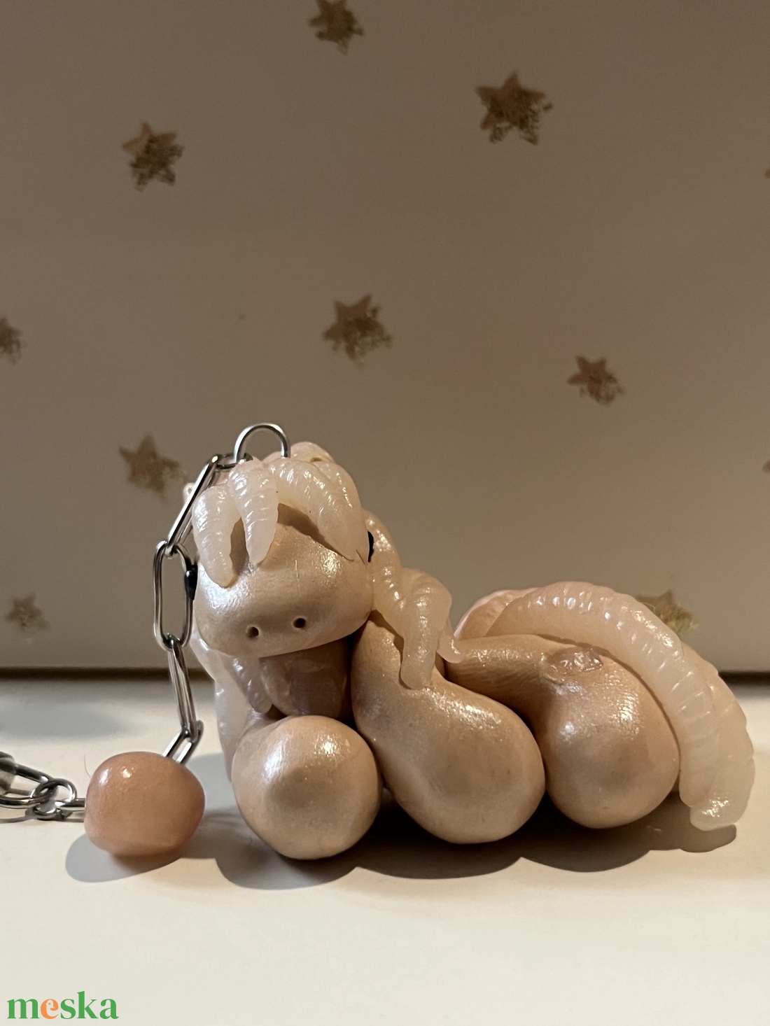 Ásvány kollekció - Holdkő lovacska - táska & tok - kulcstartó & táskadísz - kulcstartó - Meska.hu