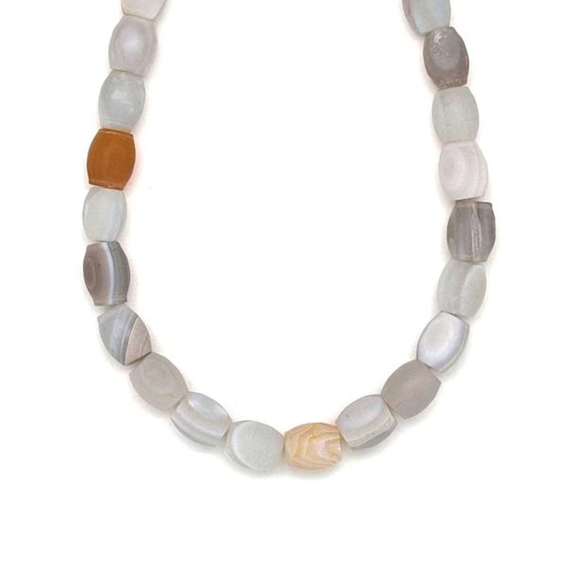 Achát szürke matt hordó 8x9-10mm ékszerkészítő alapanyag (füzér) - kellékek & szerszámok - ásvány alapanyag - ásványfüzér - Meska.hu