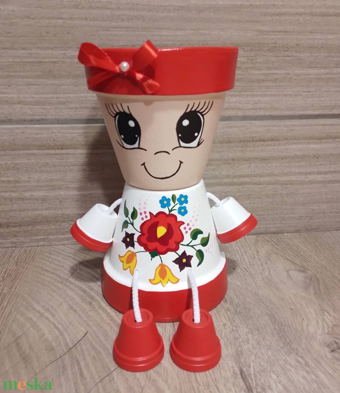 Júlia - otthon & életmód - ház & kert - cserépbaba - Meska.hu