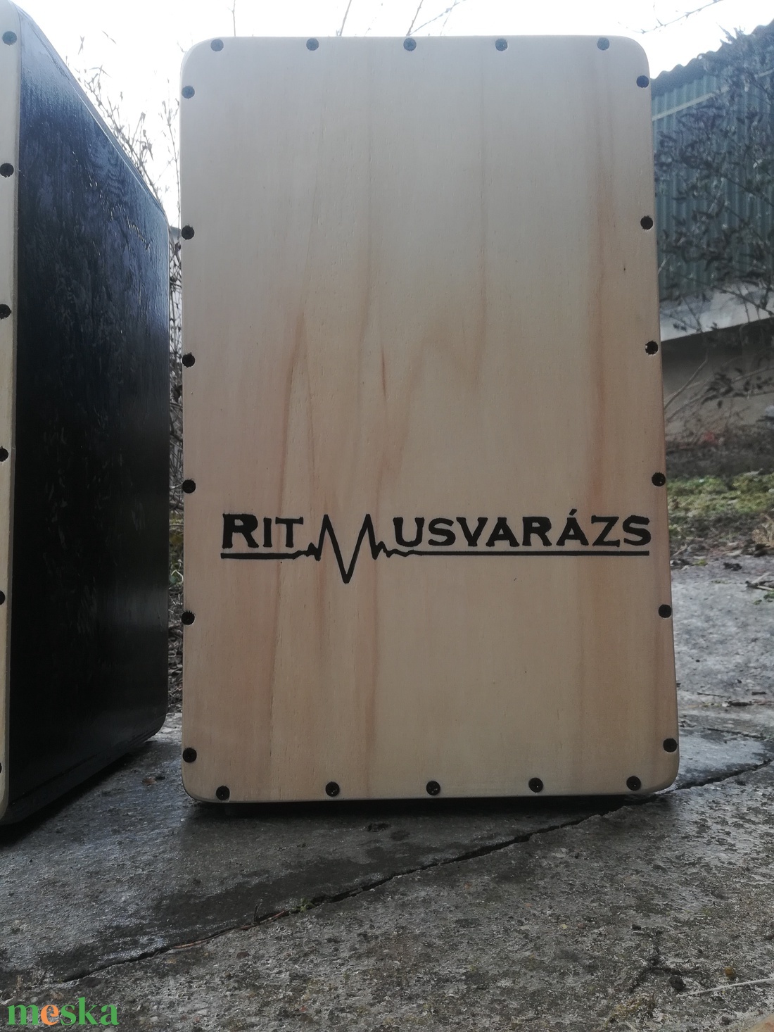 Natúr cajon dob, a fa természetessége - ütős hangszer kezdőknek és haladóknak - könyv & zene - hangszer & hangszertok - Meska.hu Natúr cajon dob, a fa természetessége - ütős hangszer kezdőknek és haladóknak - könyv & zene - hangszer & hangszertok - Meska.hu