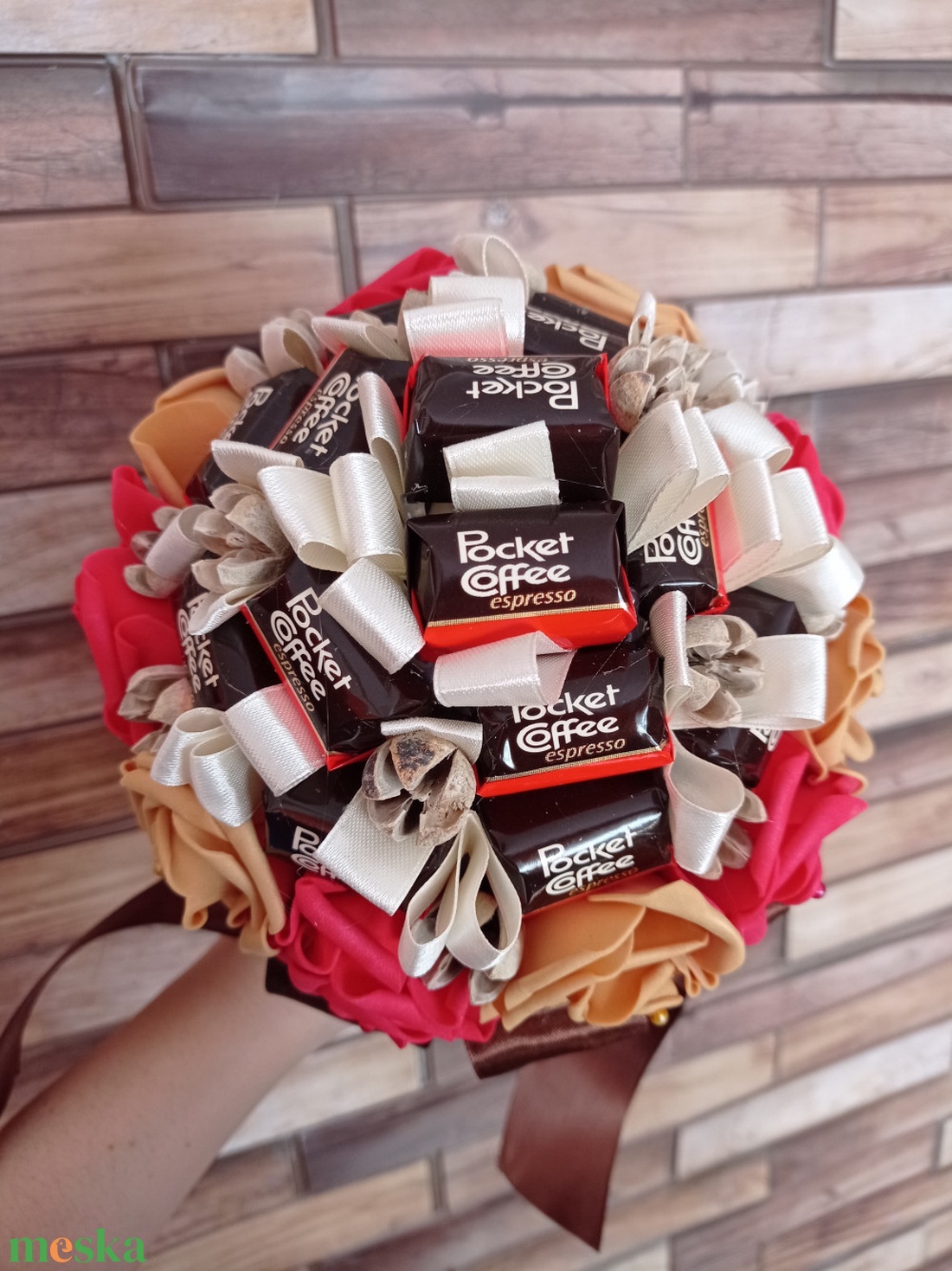 Pocket Coffee bonbon csokor habrózsa édesség csokor férfiaknak ballagás szülinap anyák napja nőnap óvónéni  - otthon & életmód - dekoráció - virágdísz és tartó - csokor & virágdísz - Meska.hu
