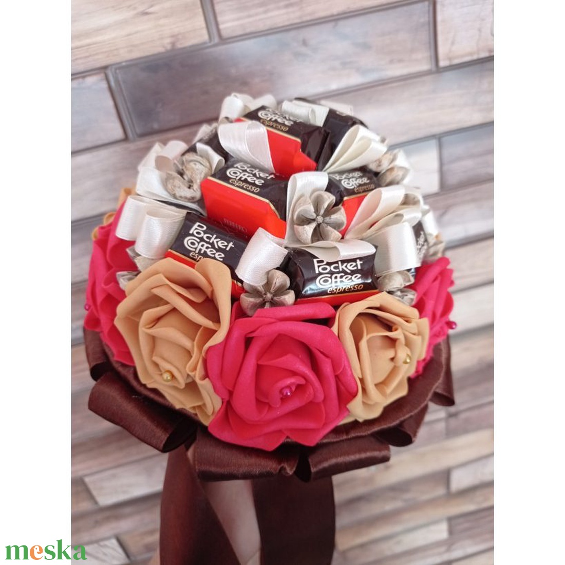 Pocket Coffee bonbon csokor habrózsa édesség csokor férfiaknak ballagás szülinap anyák napja nőnap óvónéni  - otthon & életmód - dekoráció - virágdísz és tartó - csokor & virágdísz - Meska.hu