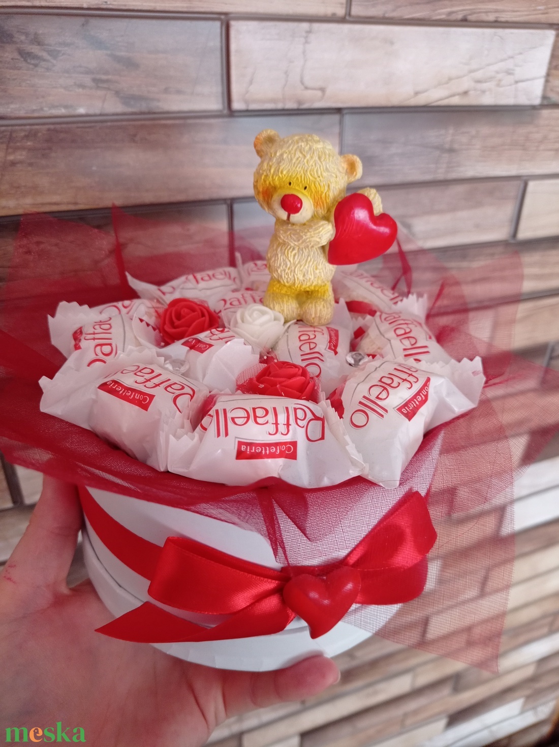 Raffaello bonbon ajándék box édesség doboz habrózsával strassz kövekkel ballagás anyák napja szülinap évforduló nőnap - otthon & életmód - dekoráció - Meska.hu