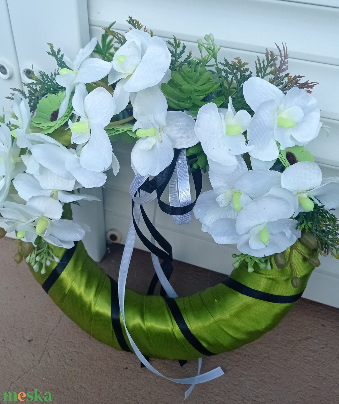 Orchidea selyemvirágos koszorú 25 cm - kétféle - otthon & életmód - vallás - temetkezési tárgy - Meska.hu Orchidea selyemvirágos koszorú 25 cm - kétféle - otthon & életmód - vallás - temetkezési tárgy - Meska.hu