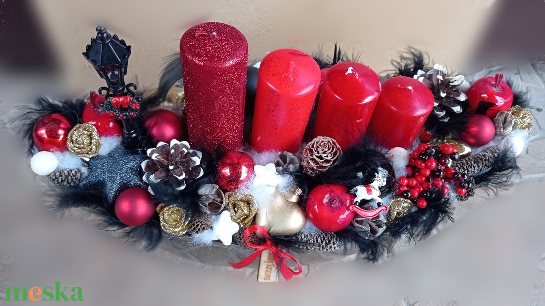 Adventi asztaldísz dekoráció csónak tálban -fekete - piros - arany - fehér - karácsony - adventi díszek - adventi asztaldísz - Meska.hu
