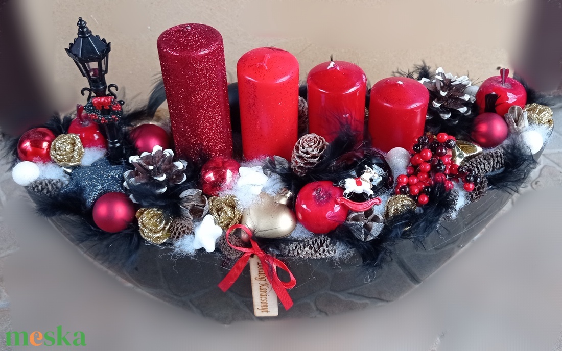 Adventi asztaldísz dekoráció csónak tálban -fekete - piros - arany - fehér - karácsony - adventi díszek - adventi asztaldísz - Meska.hu