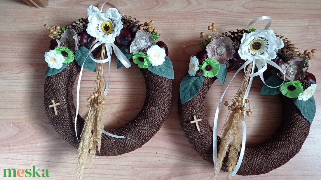 Mindenszenteki koszorú 25 cm - barna - otthon & életmód - vallás - temetkezési tárgy - sírkoszorú, kegyeleti koszorú - Meska.hu Mindenszenteki koszorú 25 cm - barna - otthon & életmód - vallás - temetkezési tárgy - sírkoszorú, kegyeleti koszorú - Meska.hu
