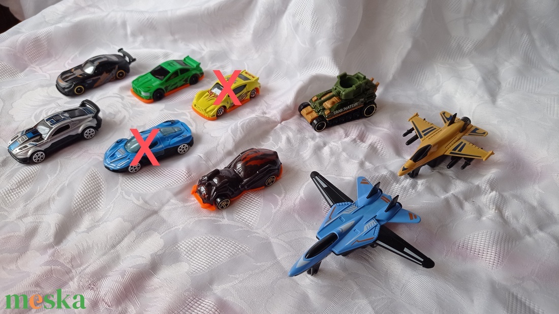 Ballagási rózsadoboz fiúknak járművel - otthon & életmód - virágdekoráció - virágok - virágbox - Meska.hu