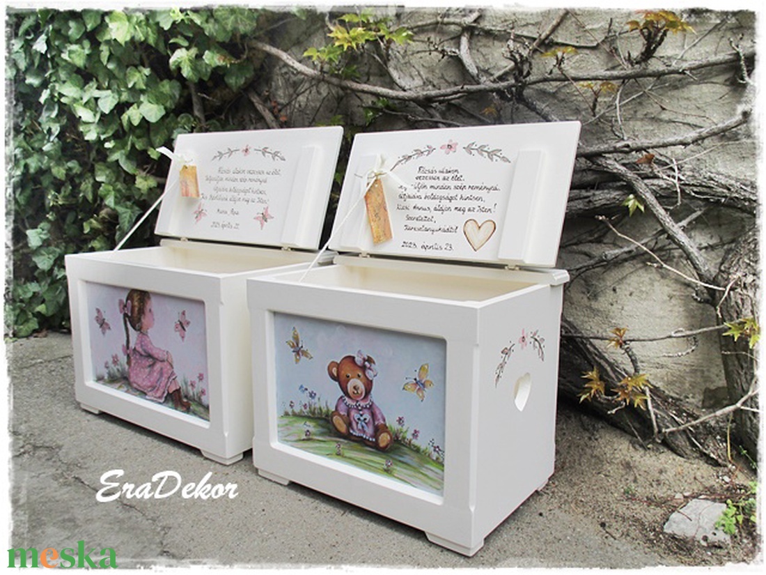 A tükrös kislány meséje, játéktároló láda - baba - mama - keresztelő kellékek - keresztelőajándékok - Meska.hu