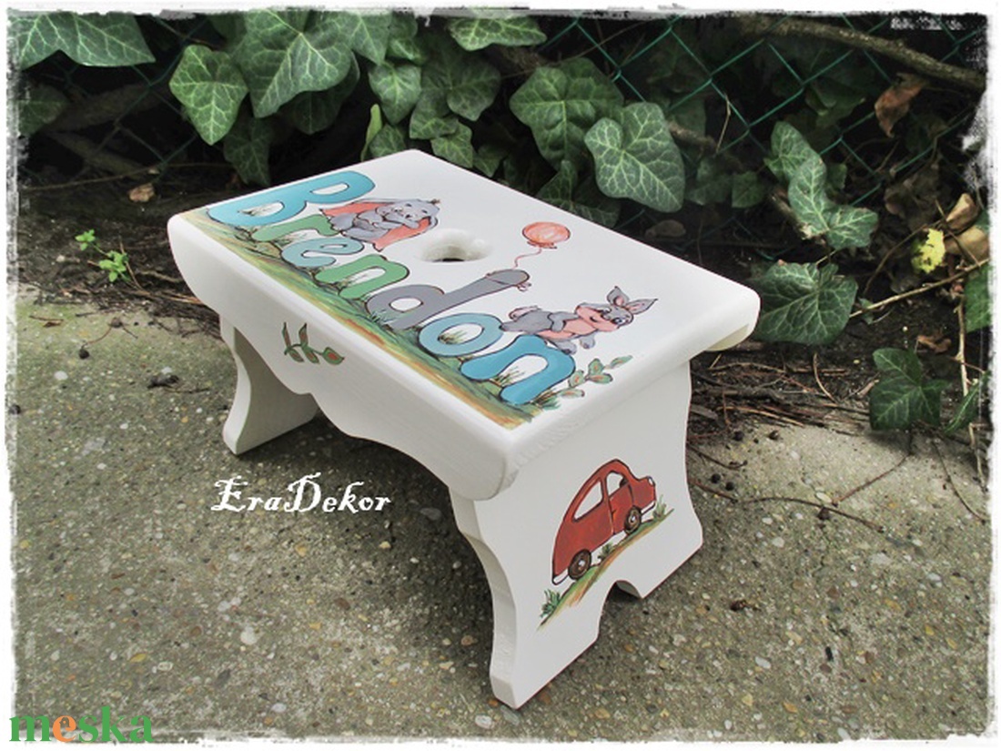 Névre szóló ajándék  keresztelőre , babalátogatásra kisfiúnak - otthon & életmód - babaszoba, gyerekszoba - gyerek szék, sámli - Meska.hu