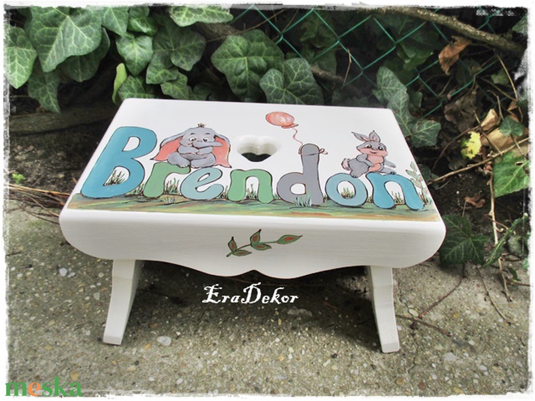 Névre szóló ajándék  keresztelőre , babalátogatásra kisfiúnak - otthon & életmód - babaszoba, gyerekszoba - gyerek szék, sámli - Meska.hu