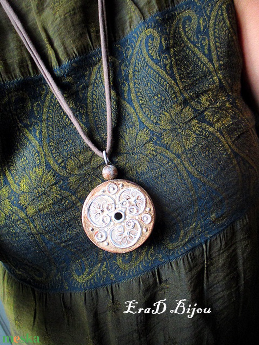 Antikolt mandala nyaklánc, medál - ékszer - nyaklánc - medálos nyaklánc - Meska.hu Antikolt mandala nyaklánc, medál - ékszer - nyaklánc - medálos nyaklánc - Meska.hu
