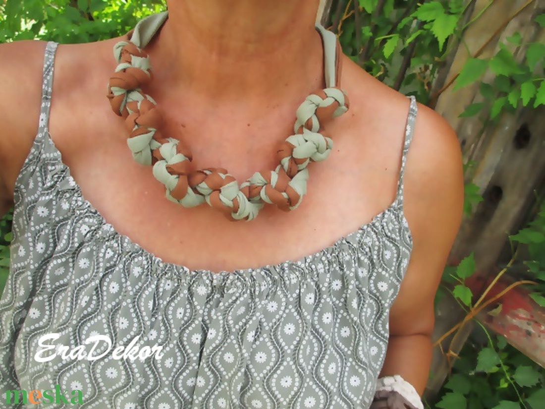 Ha nyár ha tél, akkor is textil nyaklánc  - ékszer - nyaklánc - medálos nyaklánc - Meska.hu