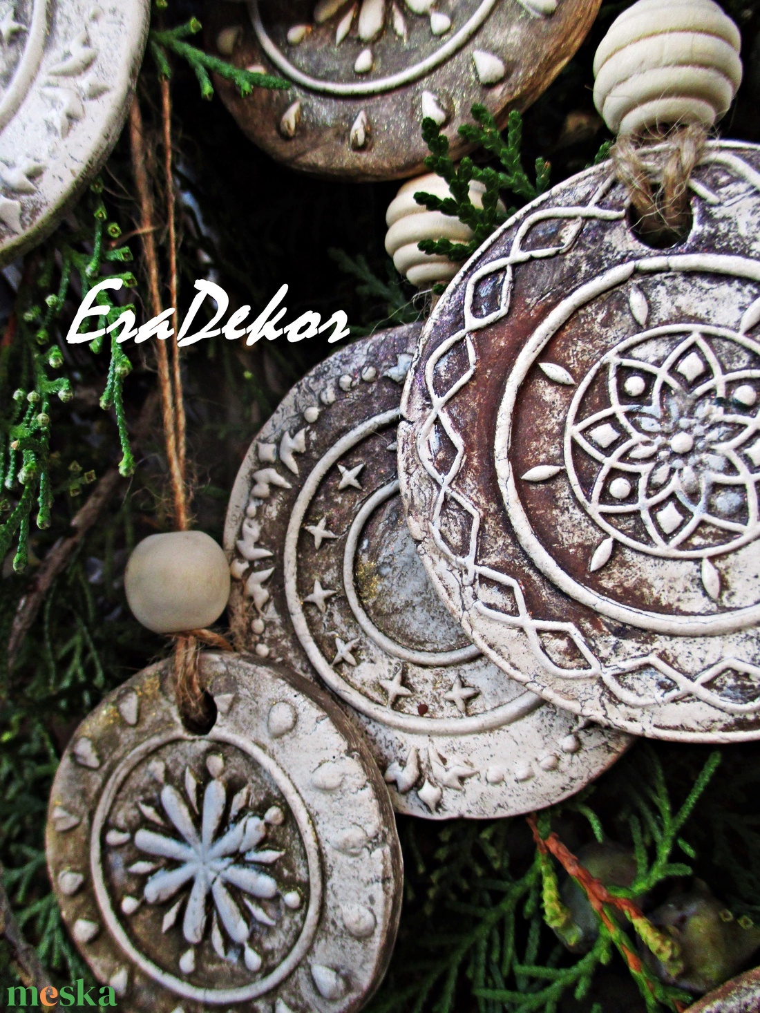 Rusztikus karácsonyfadíszek 10db - karácsony - karácsonyi lakásdekoráció - karácsonyfadíszek - Meska.hu