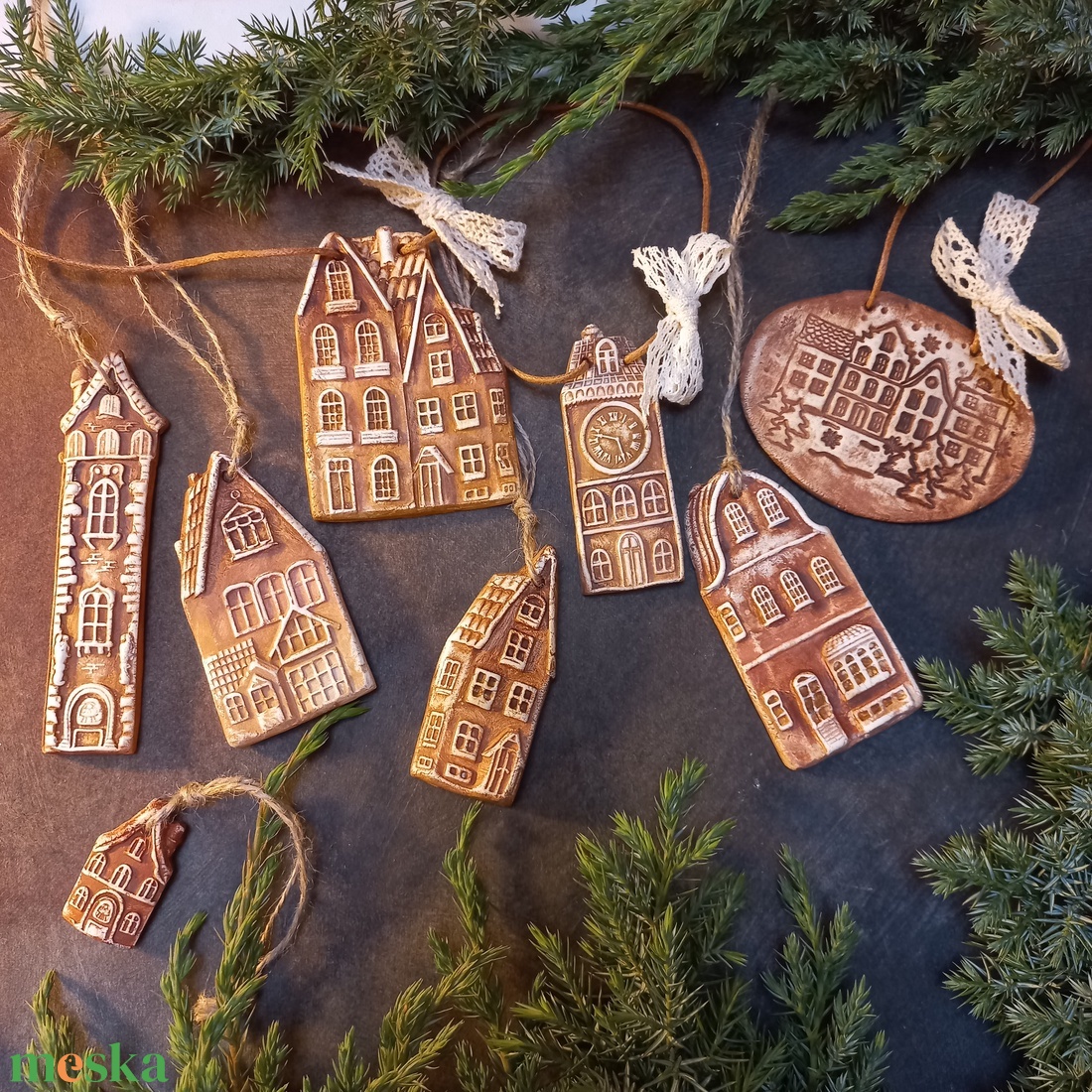 Rusztikus házak karácsonyfadíszek 8 db/szett - karácsony - karácsonyi lakásdekoráció - karácsonyfadíszek - Meska.hu