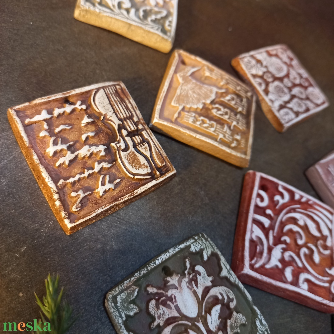 Rusztikus ornamentika - karácsonyfadíszek 8 db/szett - karácsony - karácsonyi lakásdekoráció - karácsonyfadíszek - Meska.hu