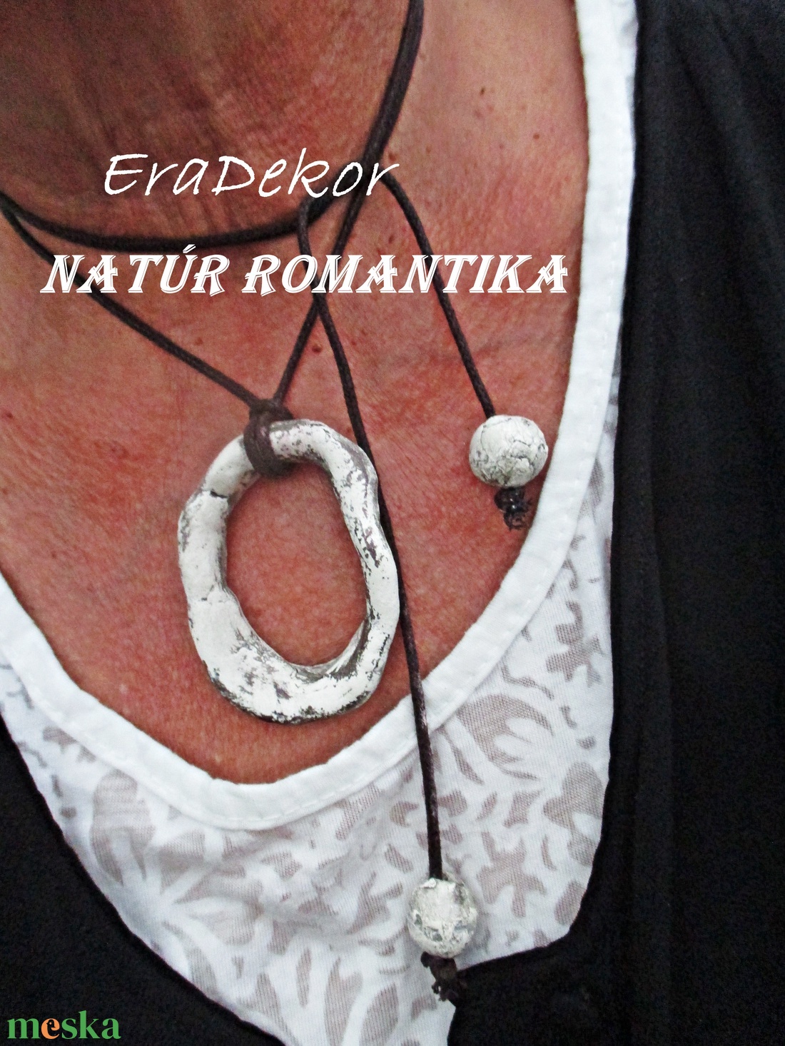 Ezüstös  bronzos árnyalat  - ékszer - nyaklánc - medálos nyaklánc - Meska.hu