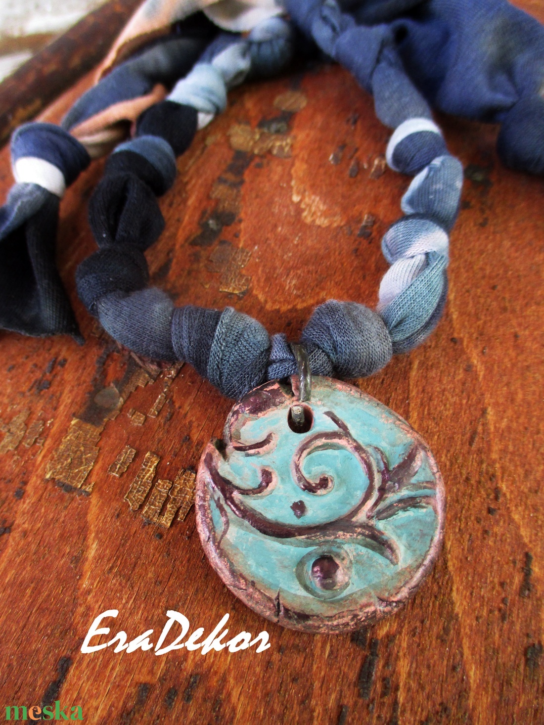 Türkiz csiga nyaklánc - ékszer - nyaklánc - hosszú nyaklánc - Meska.hu