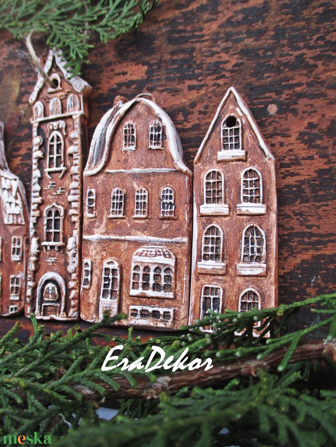 Vintage  karácsonyi házak 6db karácsonyfadísz - karácsony - karácsonyi lakásdekoráció - karácsonyfadíszek - Meska.hu