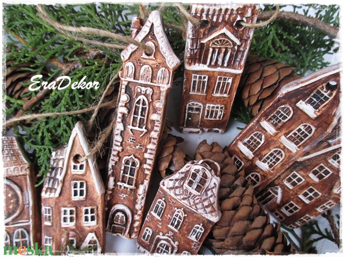 Rusztikus házak karácsonyfadíszek 16 db/szett - karácsony - karácsonyi lakásdekoráció - karácsonyfadíszek - Meska.hu