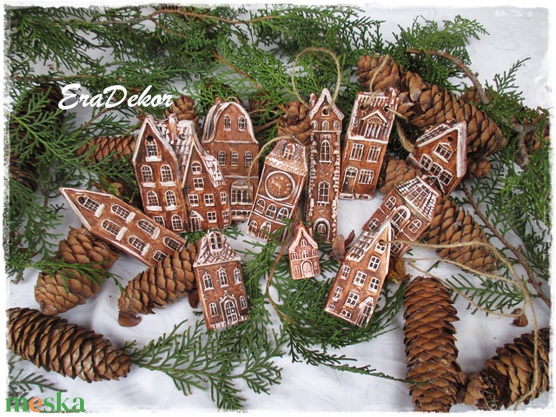 Vintage  karácsonyi házak 2db karácsonyfadísz - karácsony - karácsonyi lakásdekoráció - karácsonyfadíszek - Meska.hu